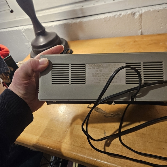 SoundDesign Model #3675-A Clock Radio AM/FM Silver Soundesign Tested&Works - Picture 7 of 7
